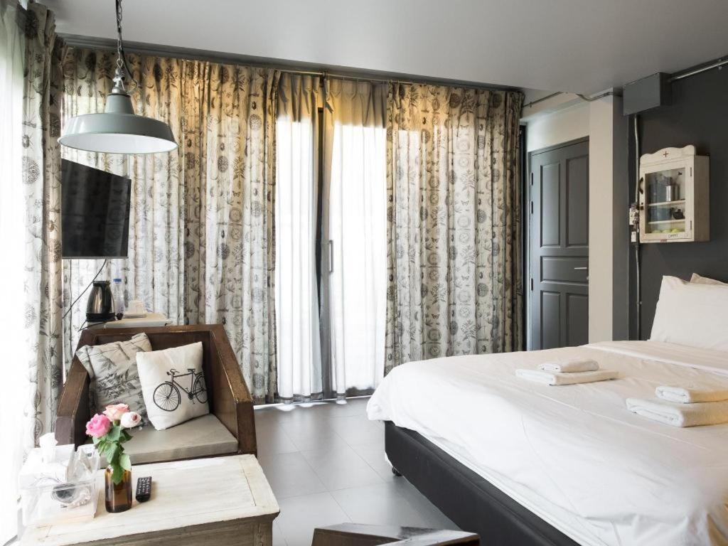 Pyur Otel Chiang Mai Bagian luar foto